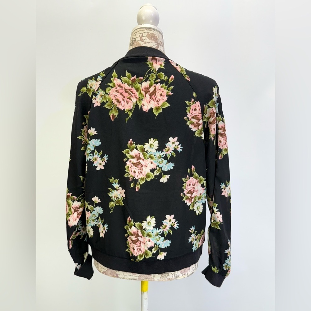 LIVE 4 TRUTH Black and Pink floral lightweight bomber jacket size M - Picture 5 of 13